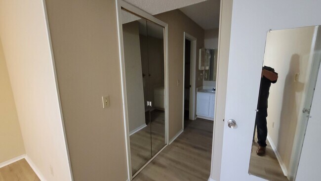 Building Photo - Wonderful Windchase Bay 2 Bed 2 Bath Condo for Rent