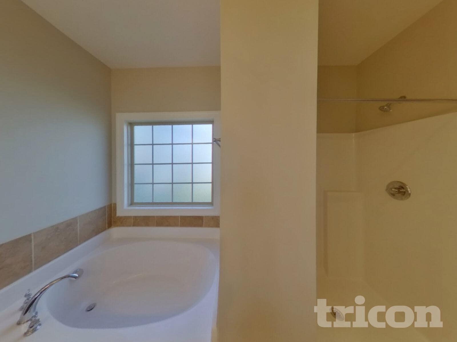 Building Photo - 5105 Cloverhill Dr