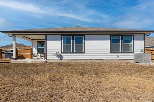 Building Photo - 241 Sweetwater Crk Ln