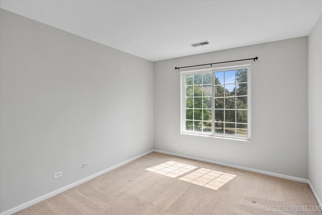 Building Photo - 2553 Carrolwood Rd