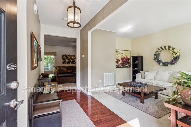 Building Photo - 3271 Newland Ct