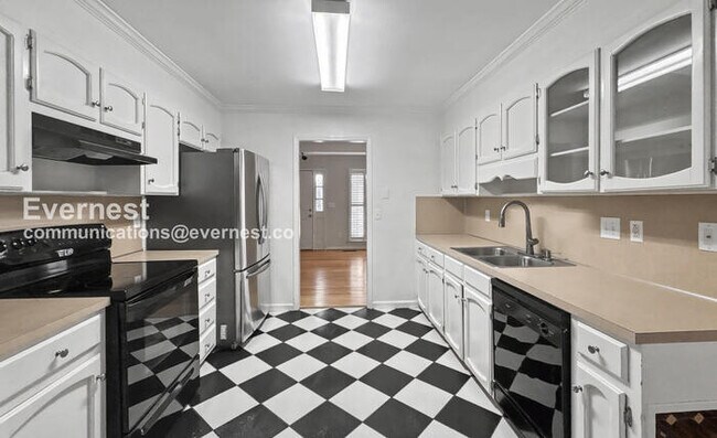 Building Photo - 1050 Independence Ct