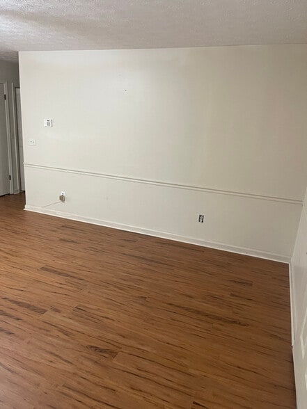 Building Photo - 6206 Olde Towne Dr
