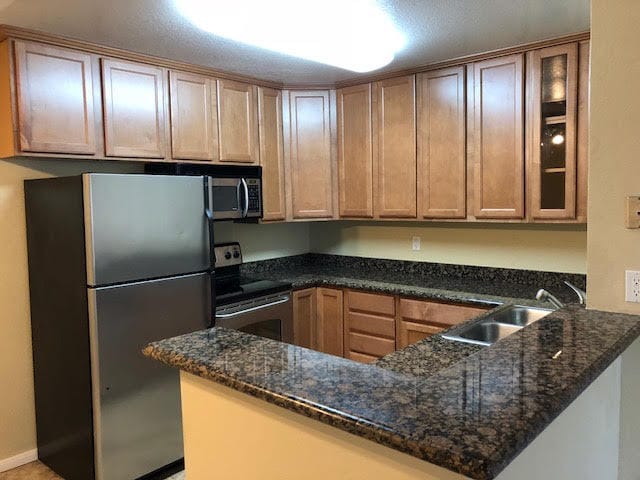 Building Photo - Very Nice 1 Bedroom 1 Bathroom Condo!