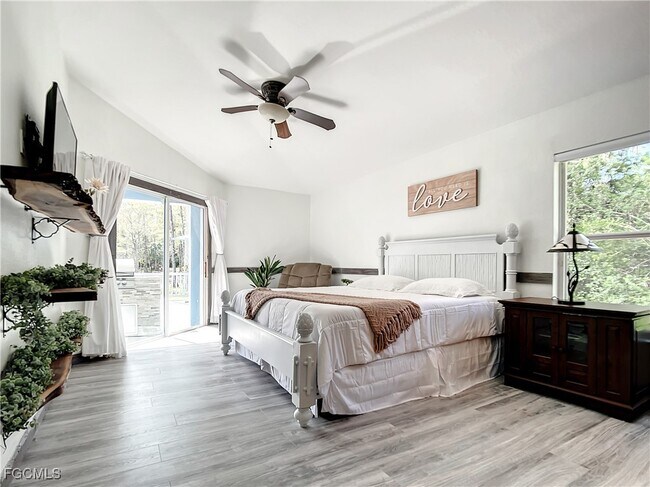 Building Photo - 2511 6th St NW