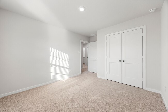 Building Photo - 302 Brazen Forest Trl