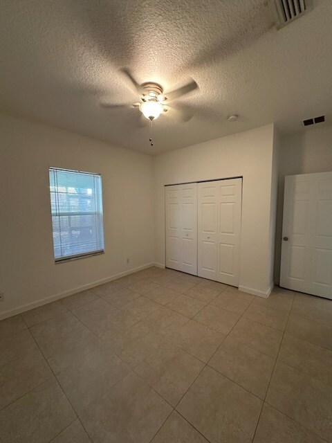 Building Photo - 1731 Lavue Ave