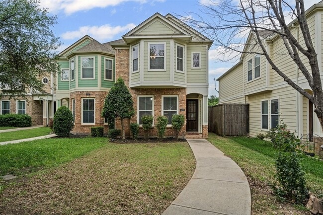 Primary Photo - 1209 N Bishop Ave