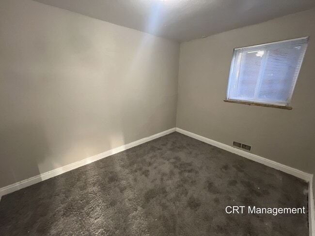 Building Photo - Freshly Updated 3-Bedroom, 1-Bathroom