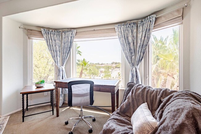 Building Photo - 8169 Sedona Sunrise Dr