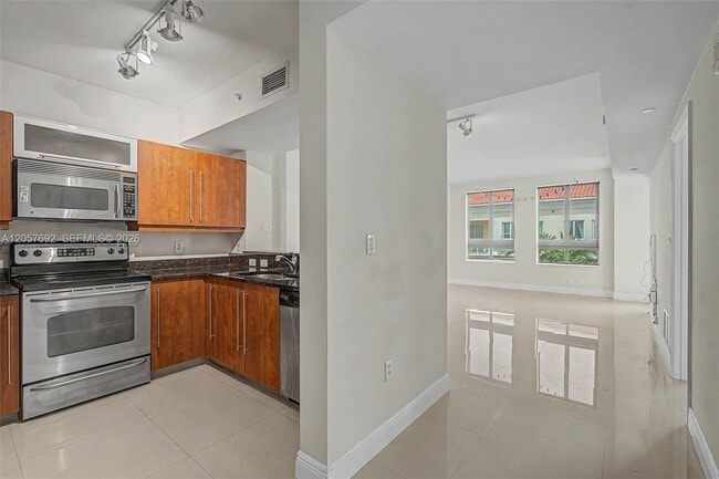 Building Photo - 7350 SW 89th St