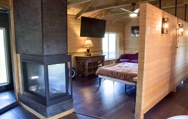 Building Photo - 48 Little Bear Trl