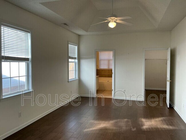 Building Photo - 46 Summer Meadow Rd