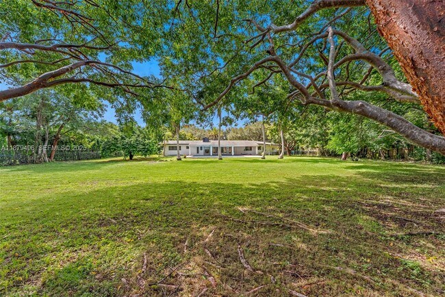 Building Photo - 6275 SW 123rd Terrace