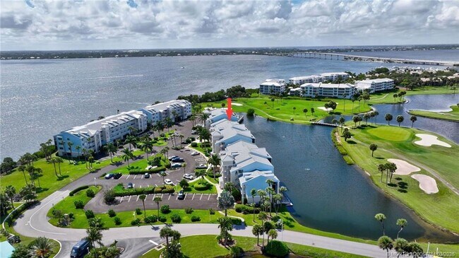 Building Photo - 40 NE Plantation Rd