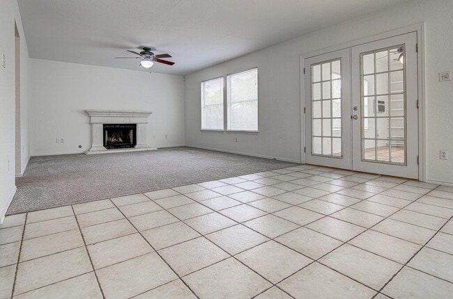 Building Photo - 4300 Companeros Way