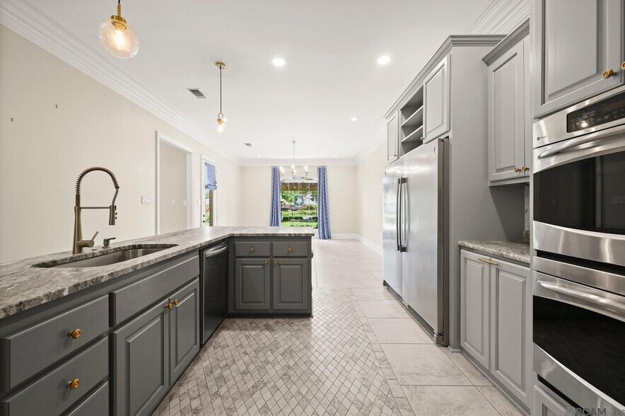 Building Photo - 19537 S Harrells Ferry Rd