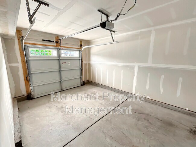 Building Photo - 177 Sarnesfield Wy