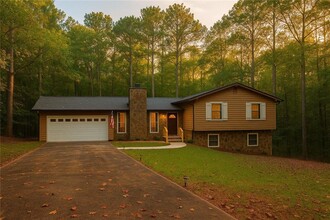 Building Photo - 714 Clarke Trail