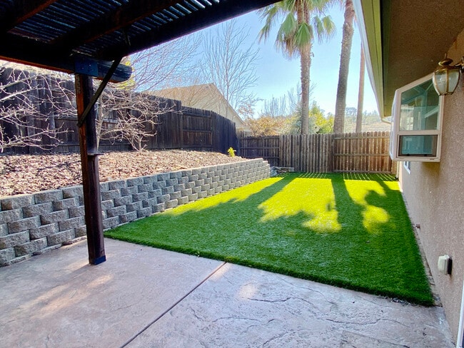 Building Photo - 3858 Northpark Pl