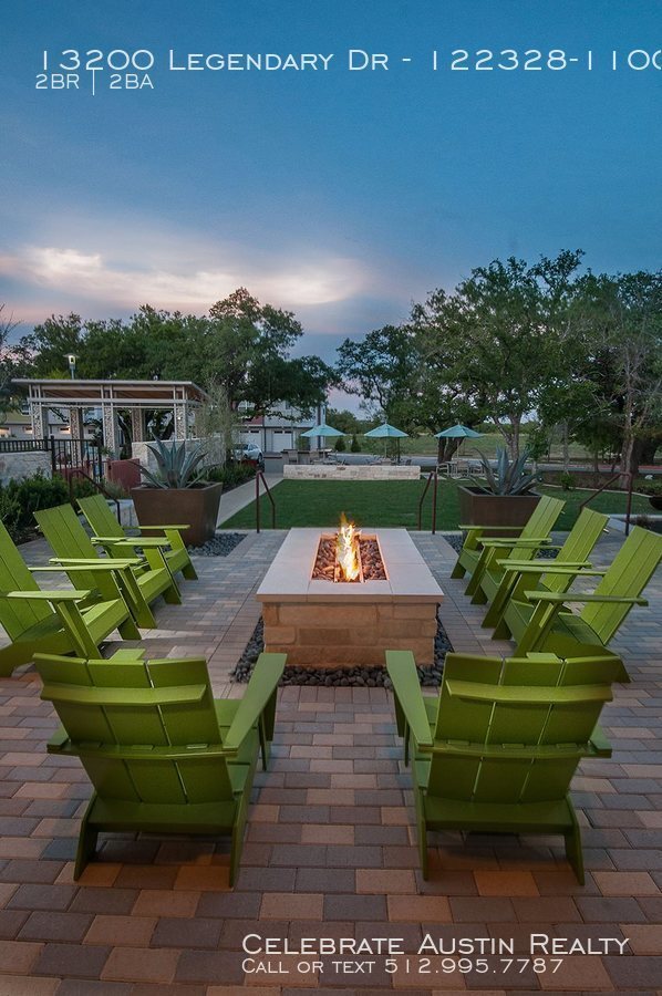 Building Photo - HighLine