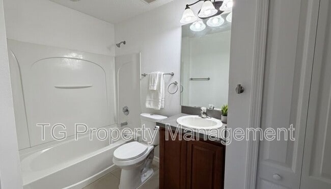 Building Photo - 10672 Academy Park Dr