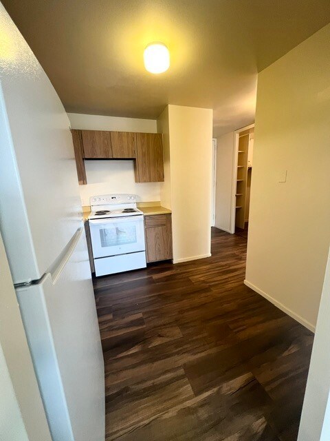 Building Photo - 2020 N Lincoln Park W
