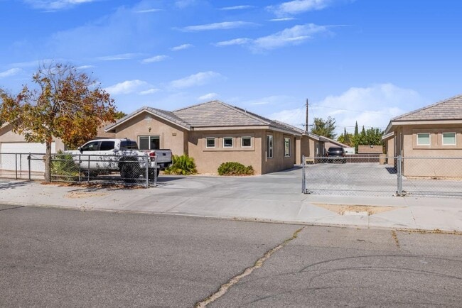Building Photo - 16476 Smoke Tree St