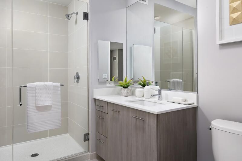 Building Photo - 201 E Adams St