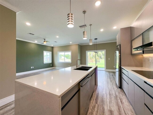 Building Photo - 1866 Brentwood Ct