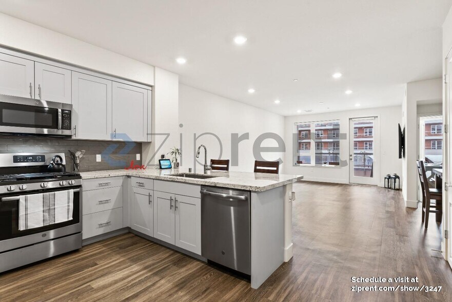 Building Photo - 5933 Sunstone Dr