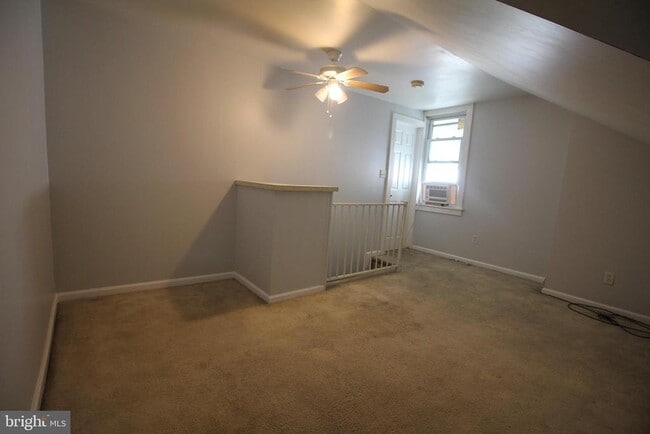 Building Photo - 417 Elmer St