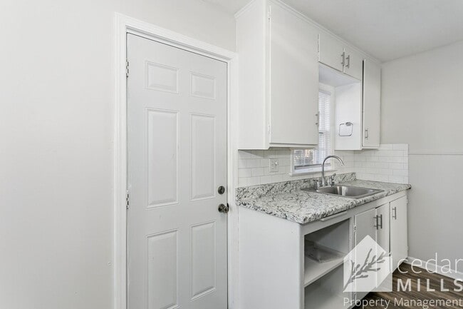Building Photo - Affordable 1 Bedroom, Large Storage Basement