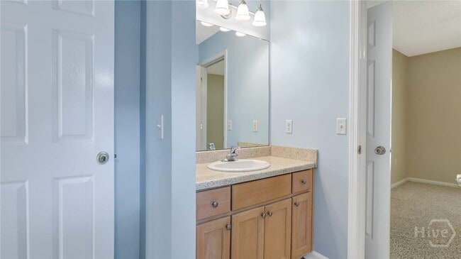 Building Photo - 422 Copper Creek Cir