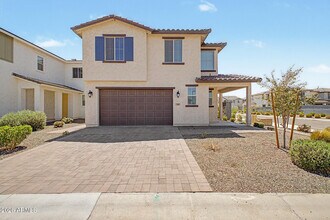 Building Photo - 3361 S 179th Dr