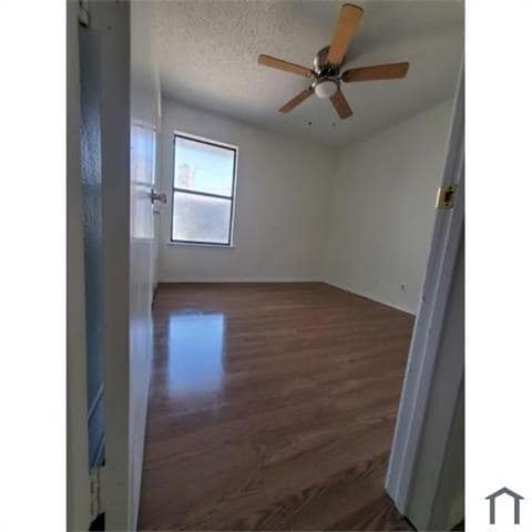 Building Photo - 2045 Laney Dr