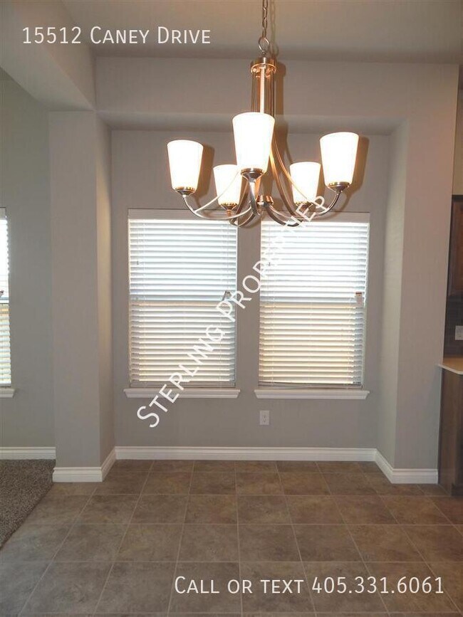 Building Photo - 15512 Caney Dr
