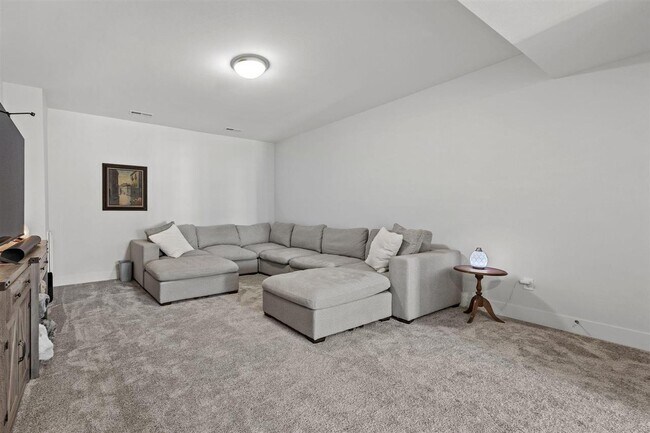 Building Photo - 2881 Blue Sage Dr