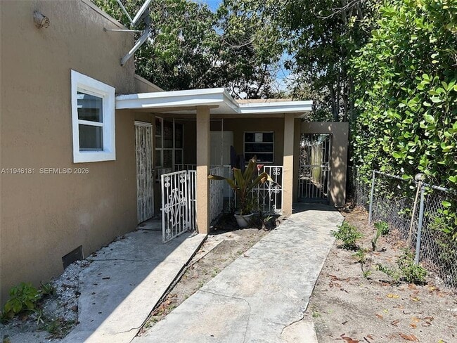 Building Photo - 261 NW 49th St