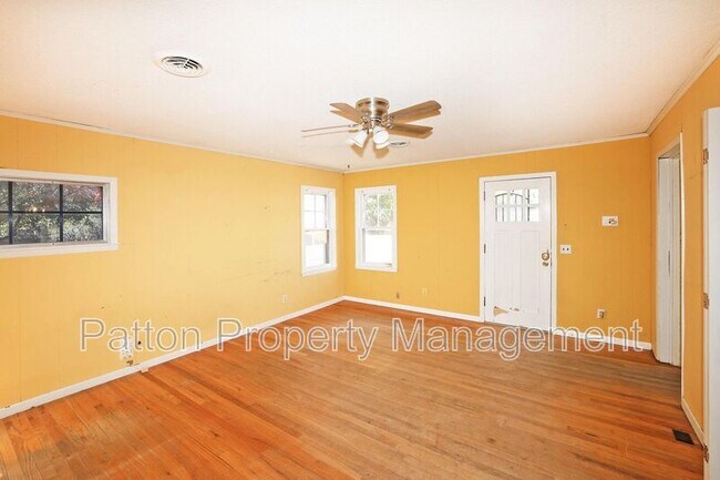 Building Photo - 1528 S Lipscomb St