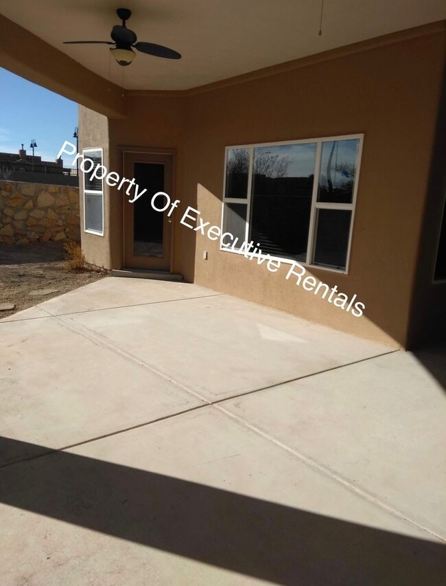 Building Photo - 4308 Calle Sonesta