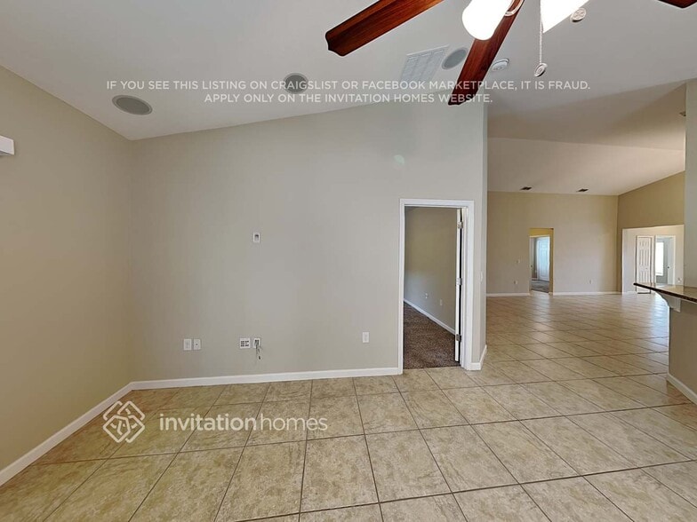 Building Photo - 1576 Litchfield Dr