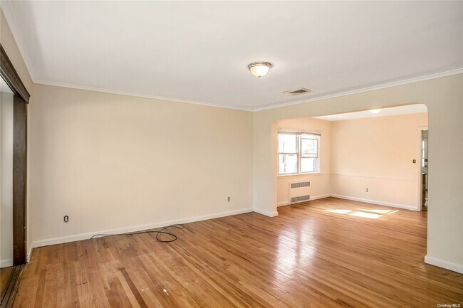 Building Photo - 713 Foch Blvd