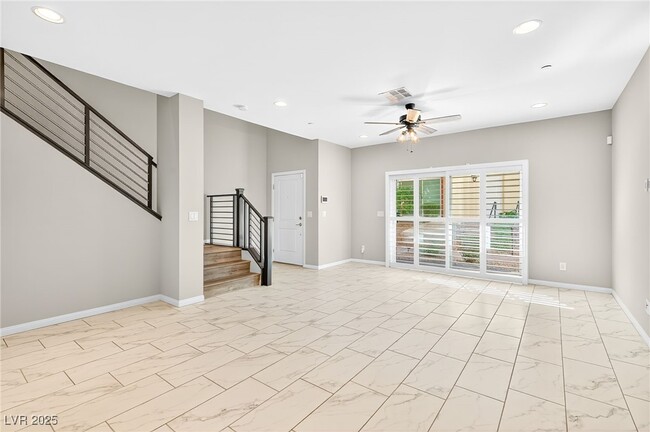 Building Photo - 1032 Via Panfilo Ave