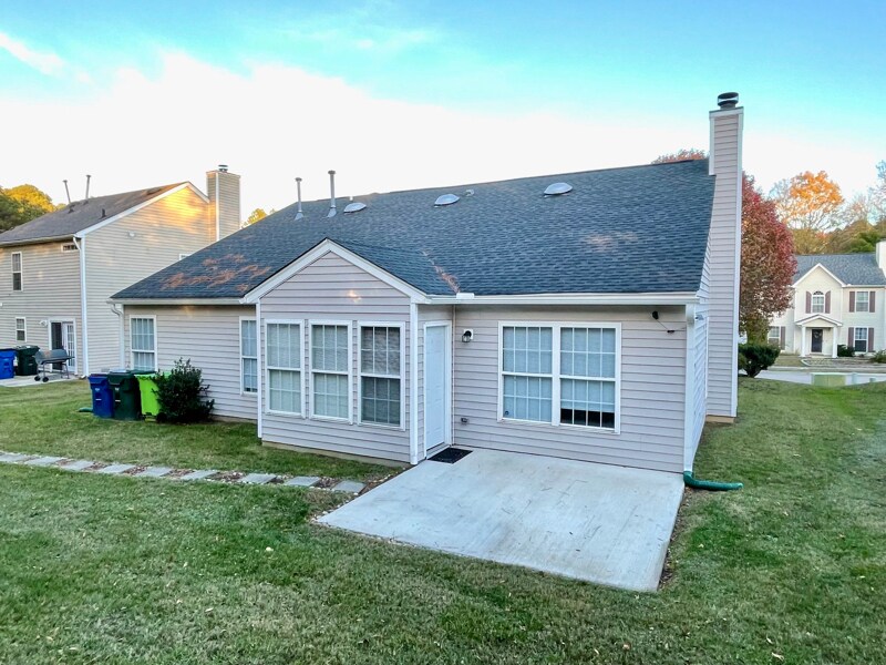Building Photo - 5515 Laurel Grove Ln