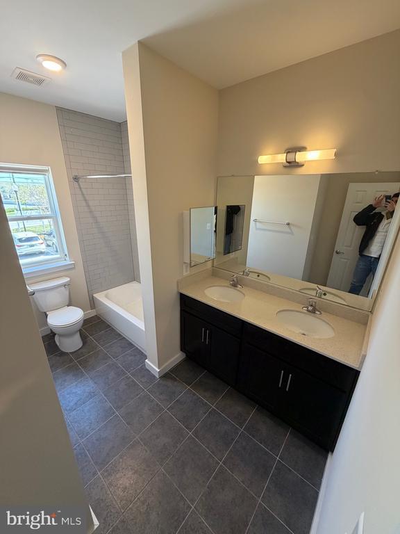 Building Photo - 3303 Demirel Way