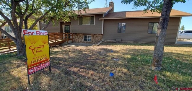 Building Photo - 2305 Pelota Dr
