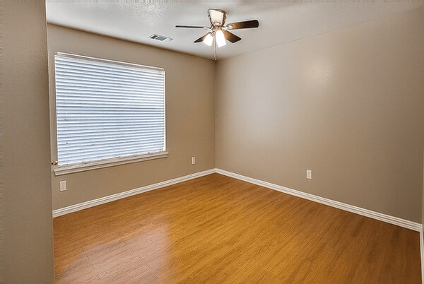 Building Photo - 4427 Eaglewood Trail Dr