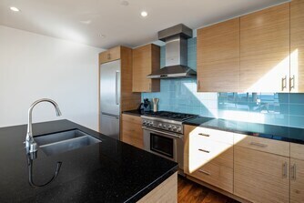 Building Photo - 1310 Manhattan Ave