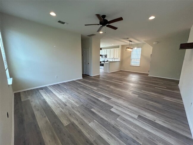 Building Photo - 249 La Dera Dr